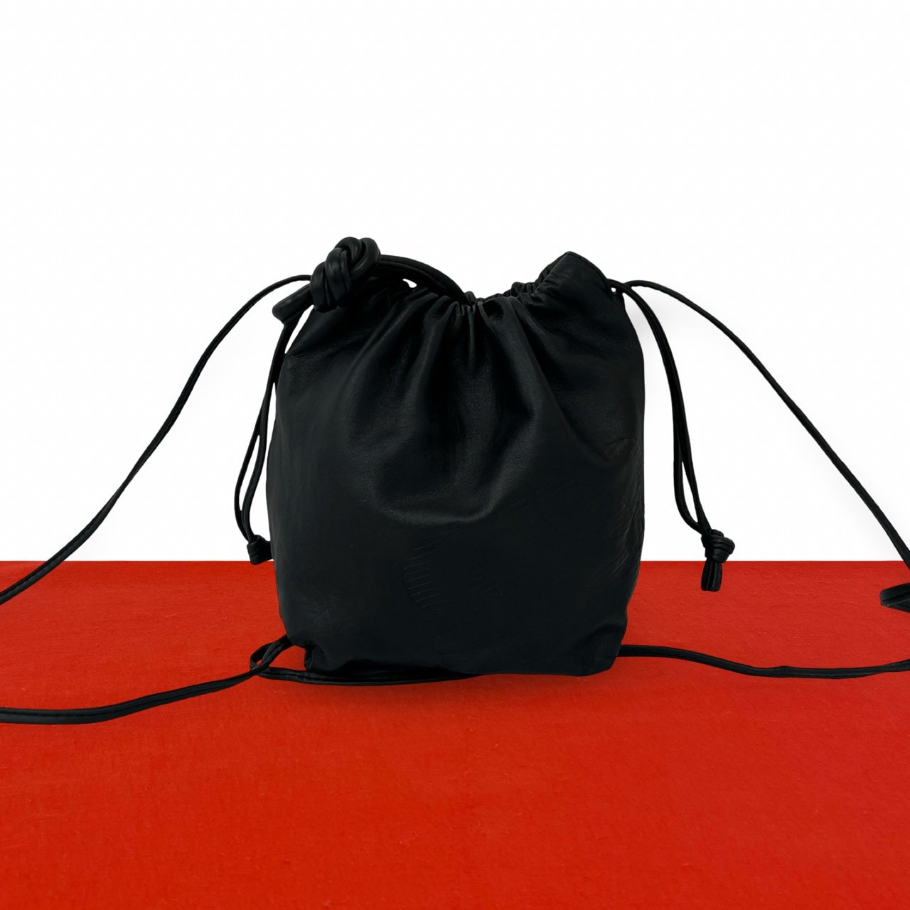 LOEWE ロエベ アナグラム ロゴ レザー ショルダーバッグ ブラック
32253