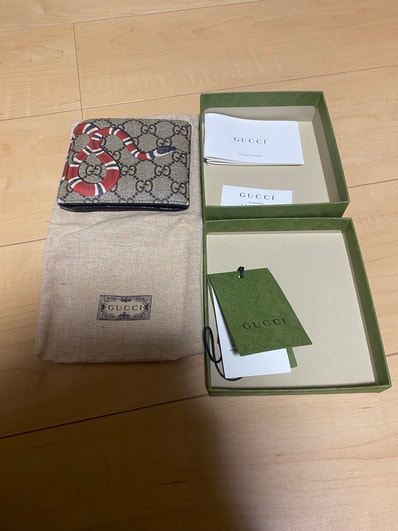 GUCCI Kingsnake Print GG Supreme Coin Wallet "Beige/Ebony"