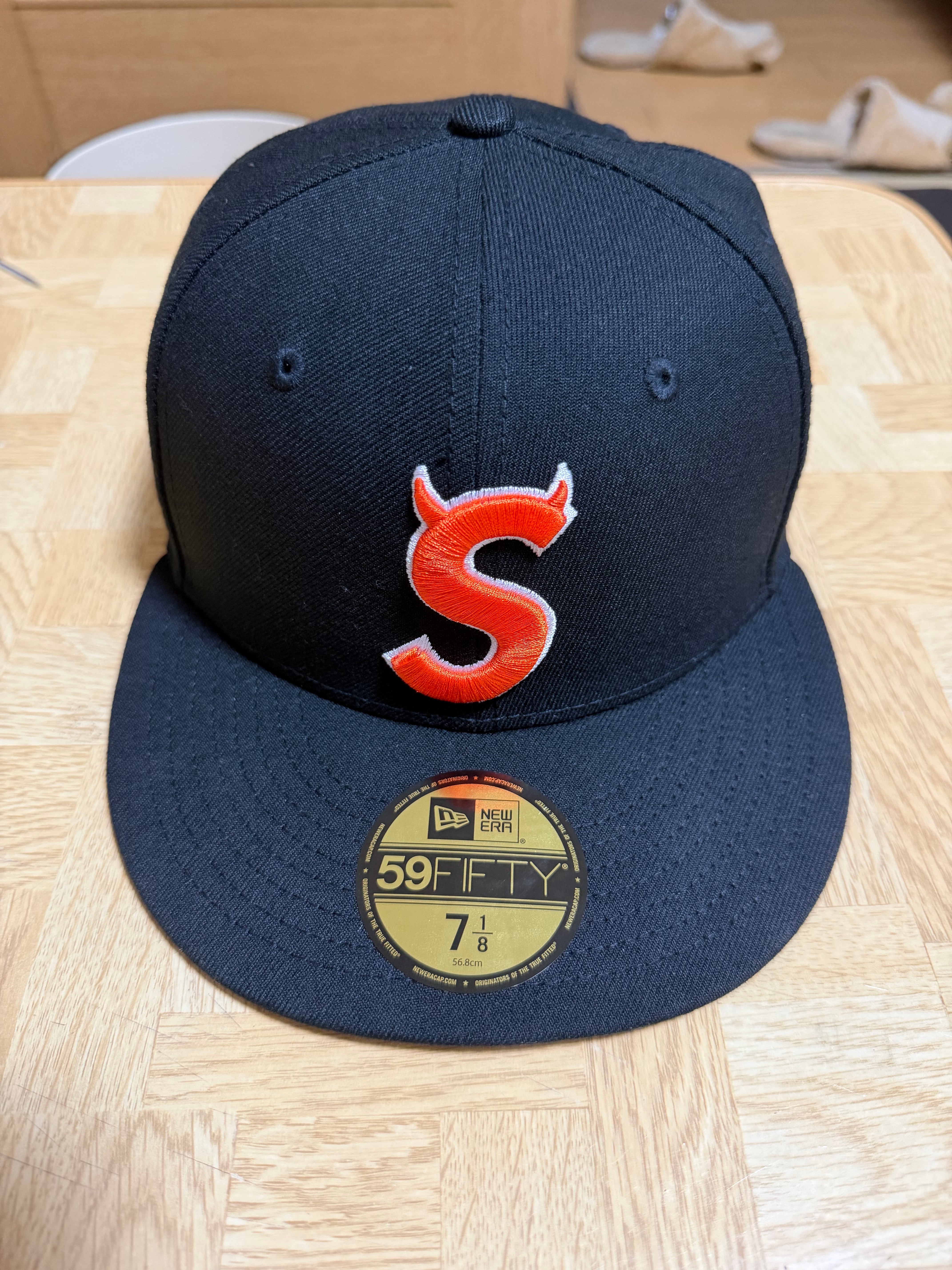 Supreme Devil S Logo New Era "Black"