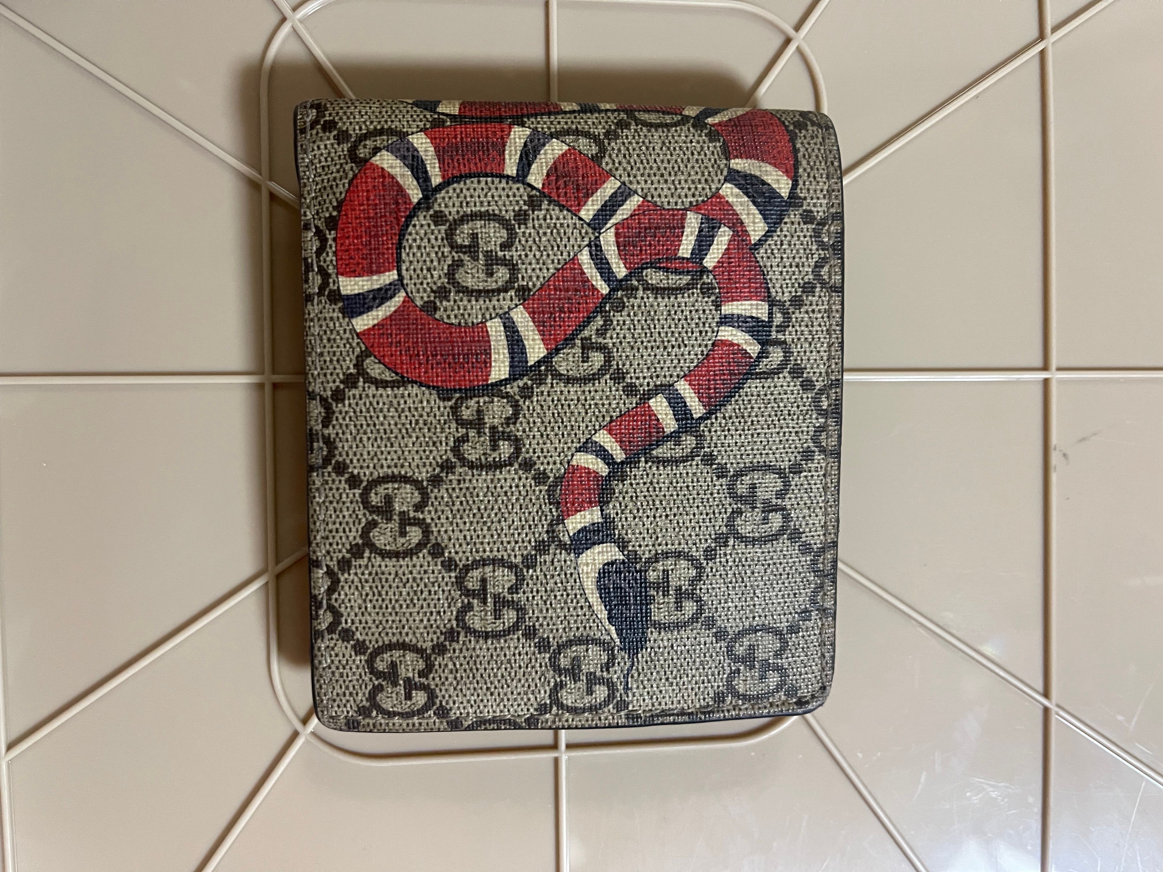 GUCCI Kingsnake Print GG Supreme Coin Wallet "Beige/Ebony"