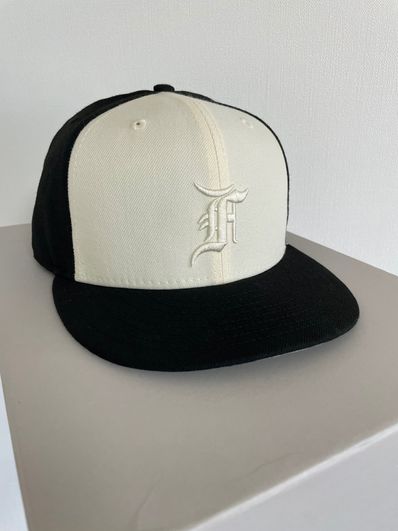 FEAR OF GOD ESSENTIALS New Era Fitted Cap (FW20) "Black"