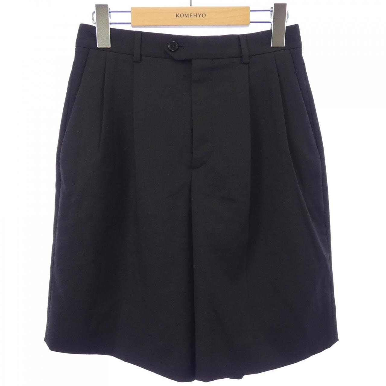 セリーヌ CELINE 2P524673D ショートパンツ