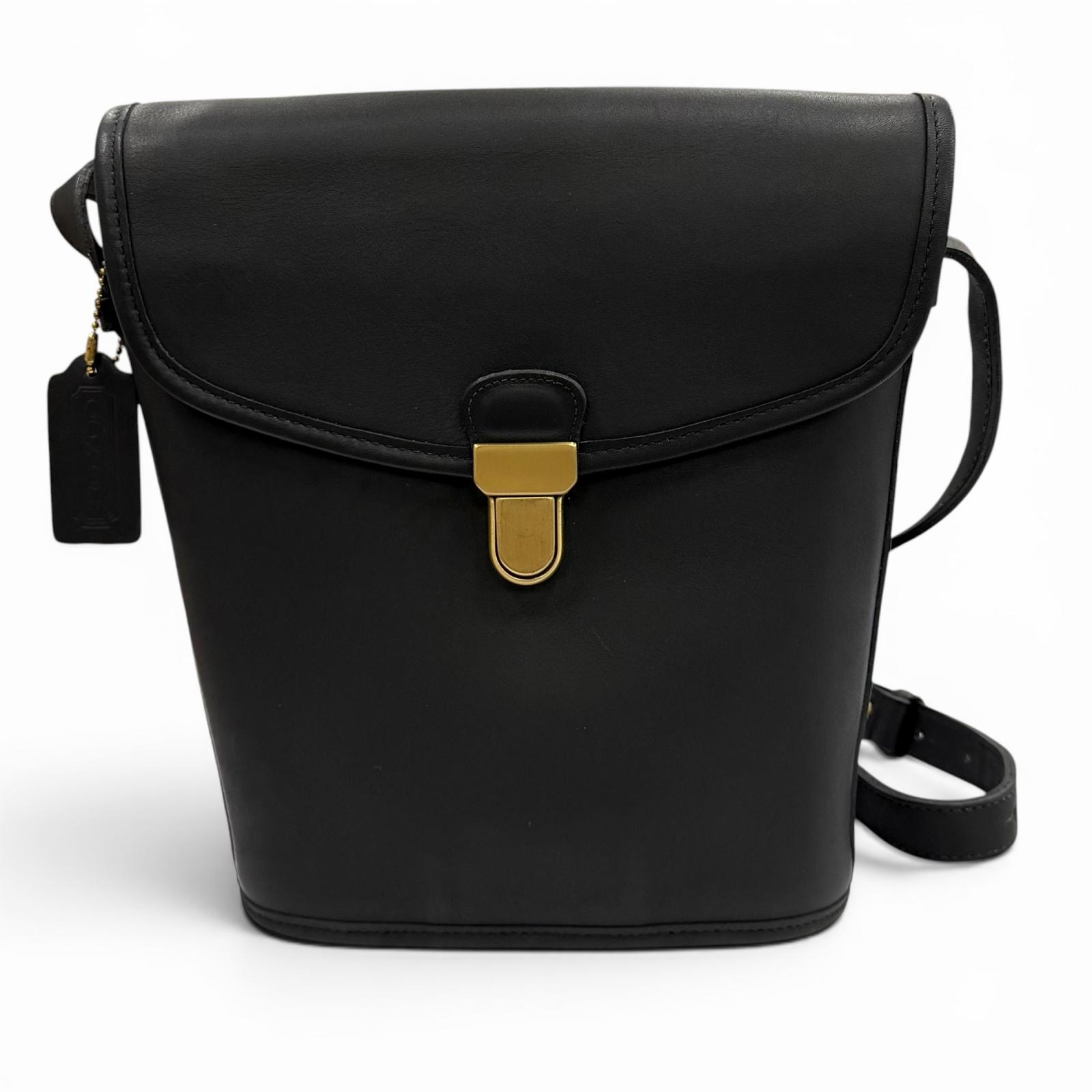 未使用品 コーチ ショルダーバッグ JACKSON BUCKET ブラック
