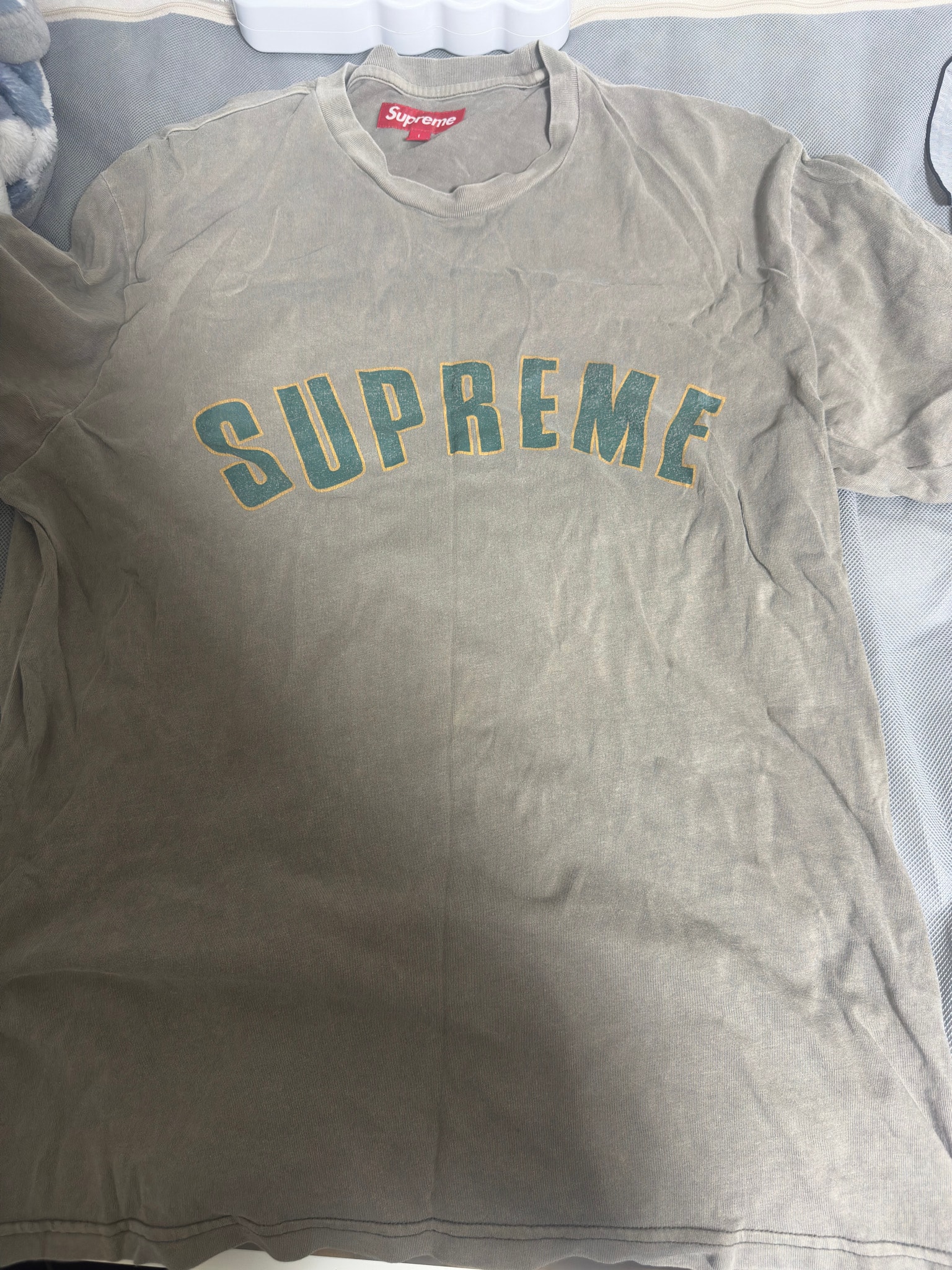 Supreme Cracked Arc S/S Top "Olive"