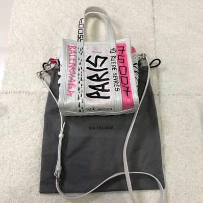バレンシアガ ショルダーバッグ