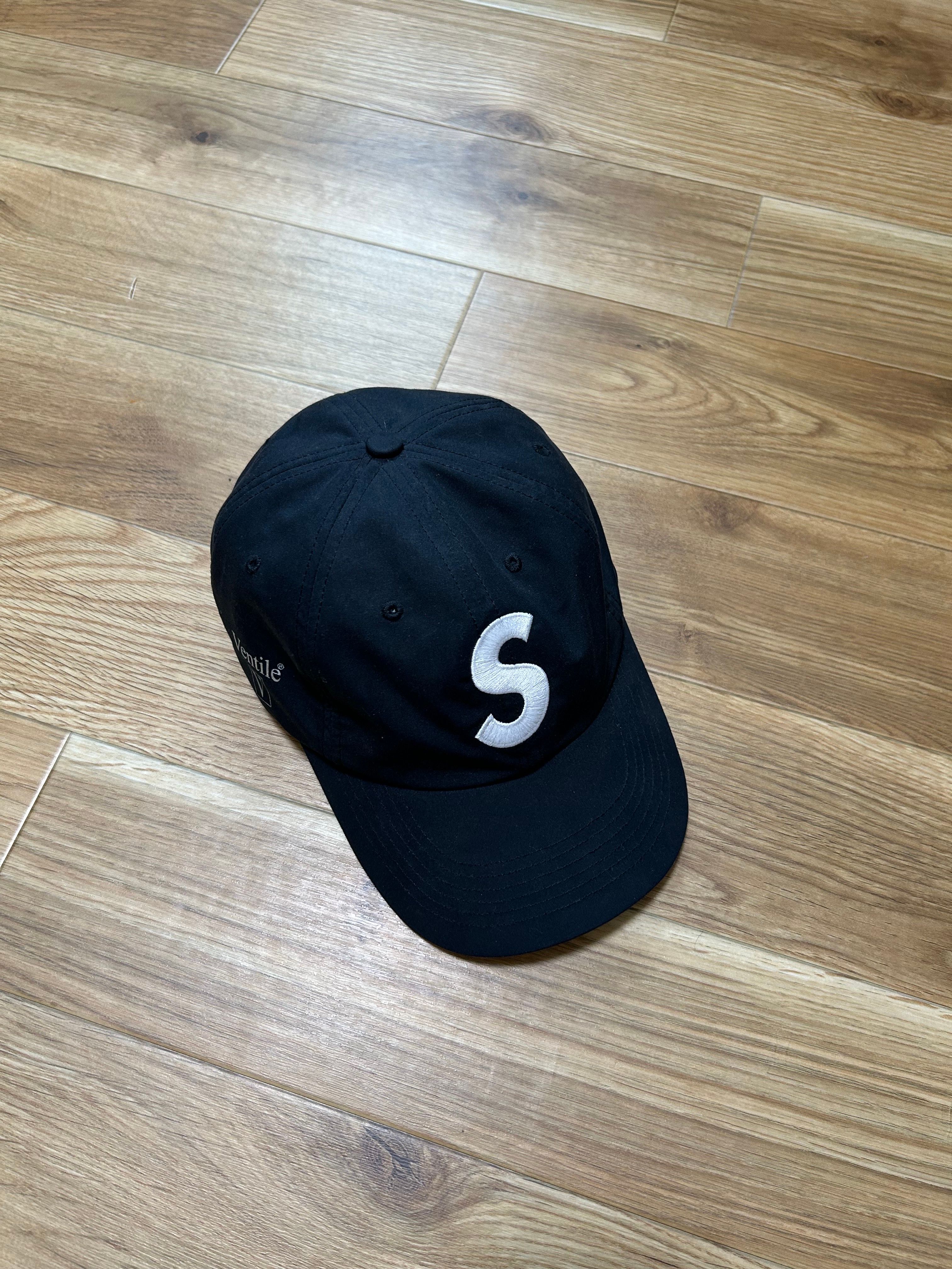 Supreme Ventile® S Logo 6-Panel "Black"