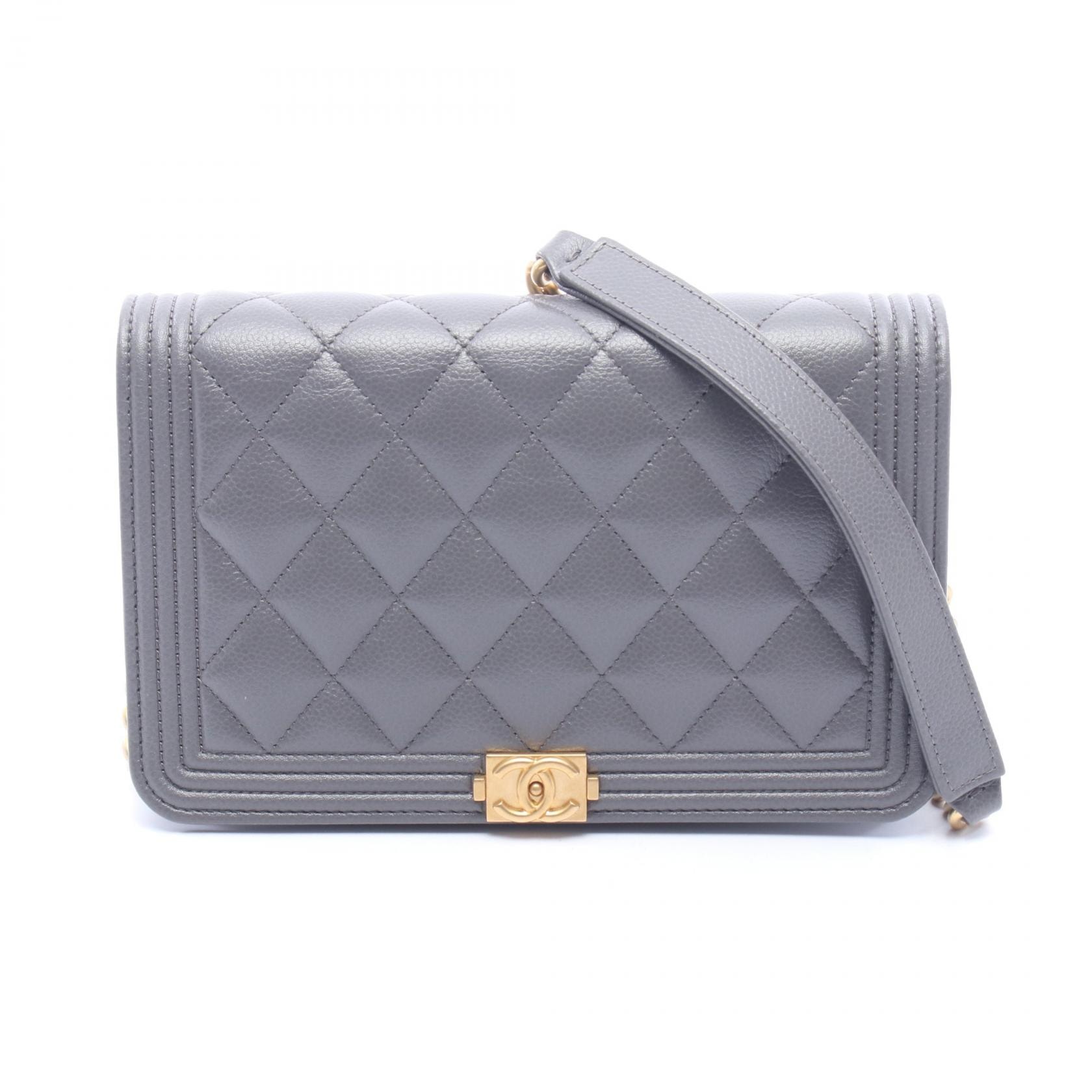 シャネル CHANEL ボーイシャネル マトラッセ ショルダーバッグ バッグ キャビアスキン(グレインドカーフ) レディース グレー系 【中古】