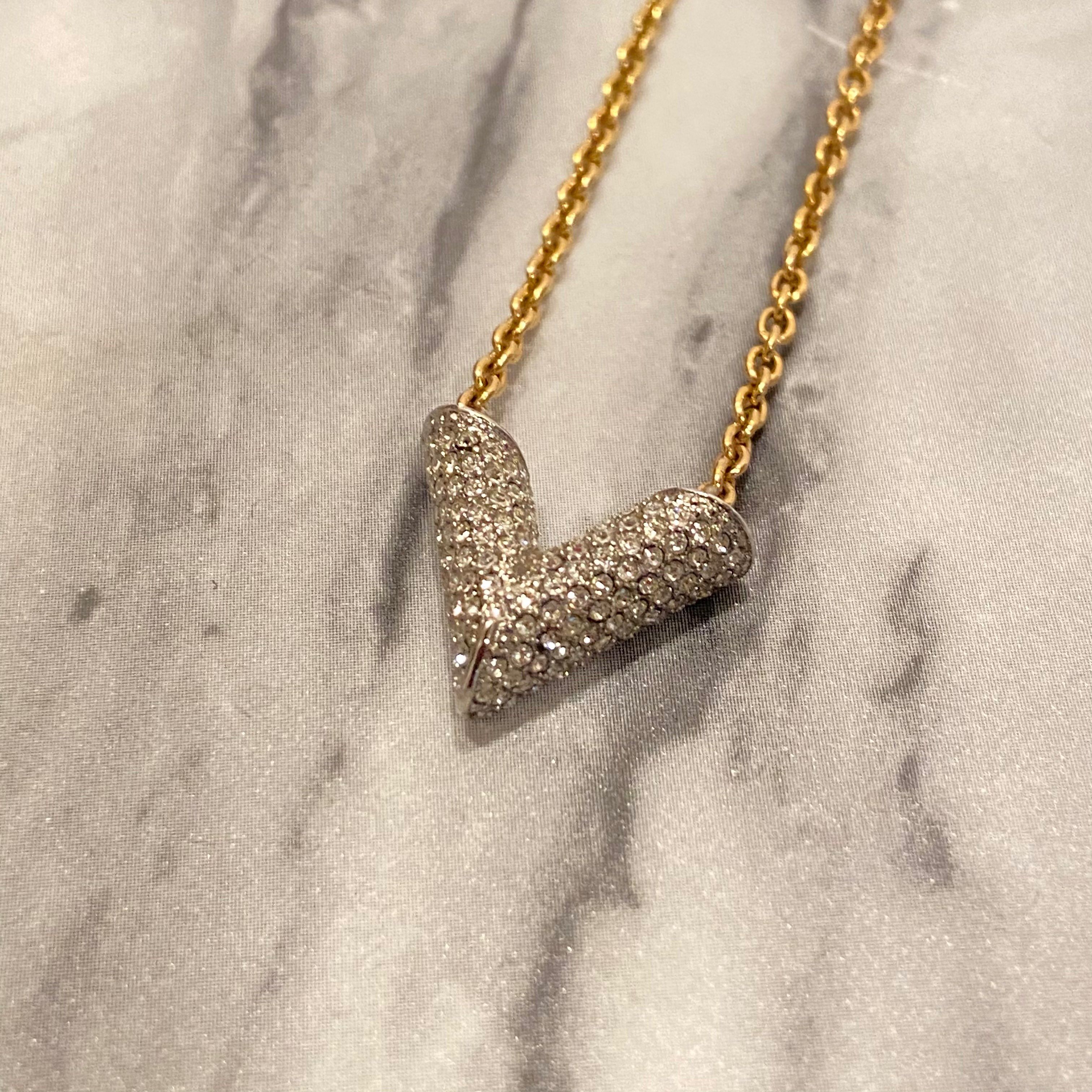 Louis Vuitton Essential V Strass Pendant Rhinestone GP "Gold"