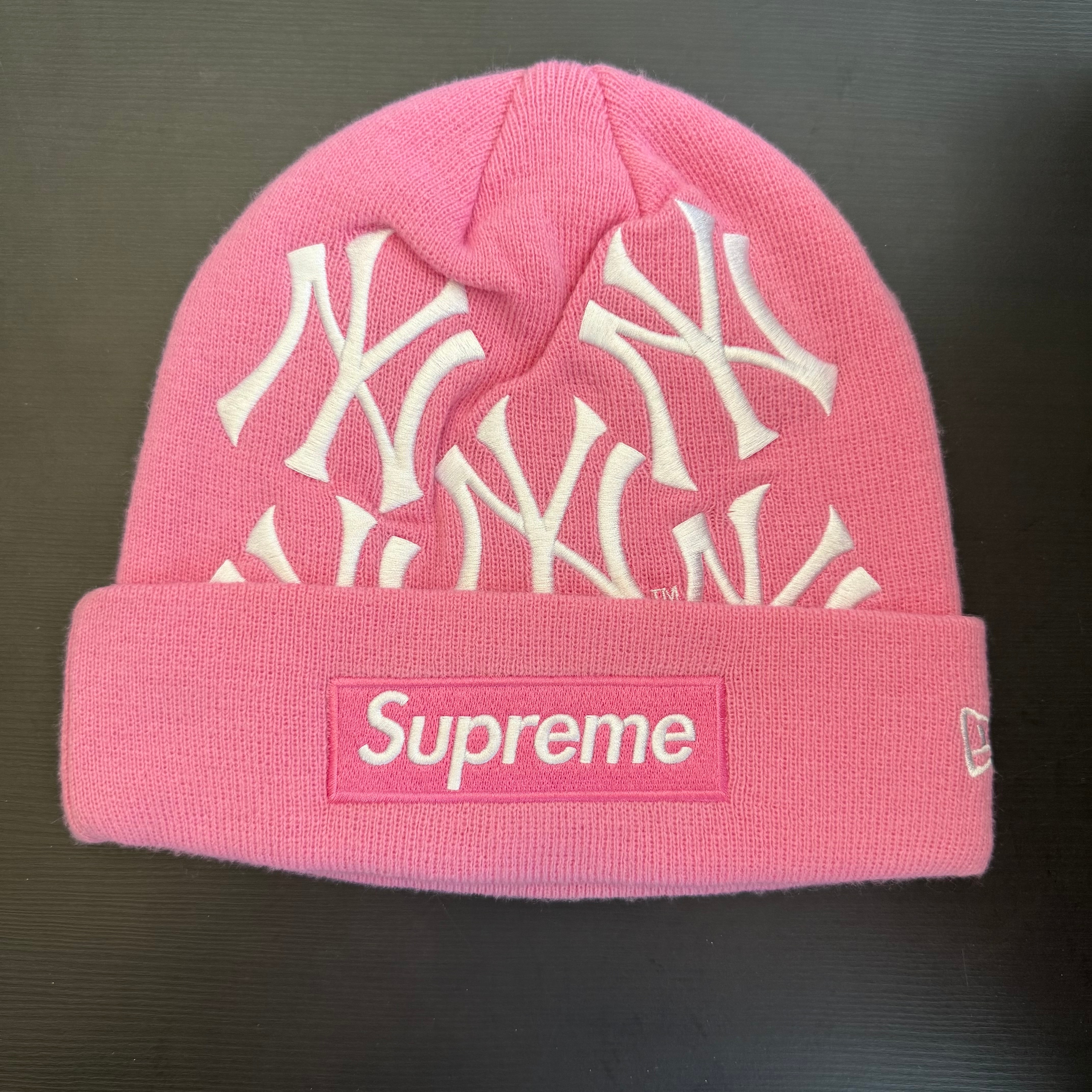 Supreme / New York Yankees / New Era Box Logo Beanie 