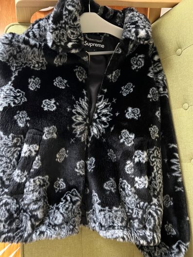 Supreme Bandana Faux Fur Bomber Jacket "Black"