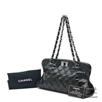CHANEL シャネル シャネル 2.55 マトラッセ シャネル 2.55 10251869 ショルダーバッグ Patent Leather Black レディース