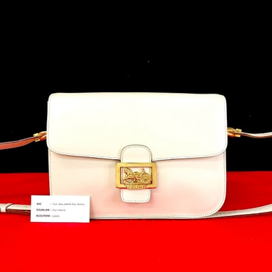 CELINE セリーヌ 馬車 金具 レザー ショルダーバッグ ホワイト
20958