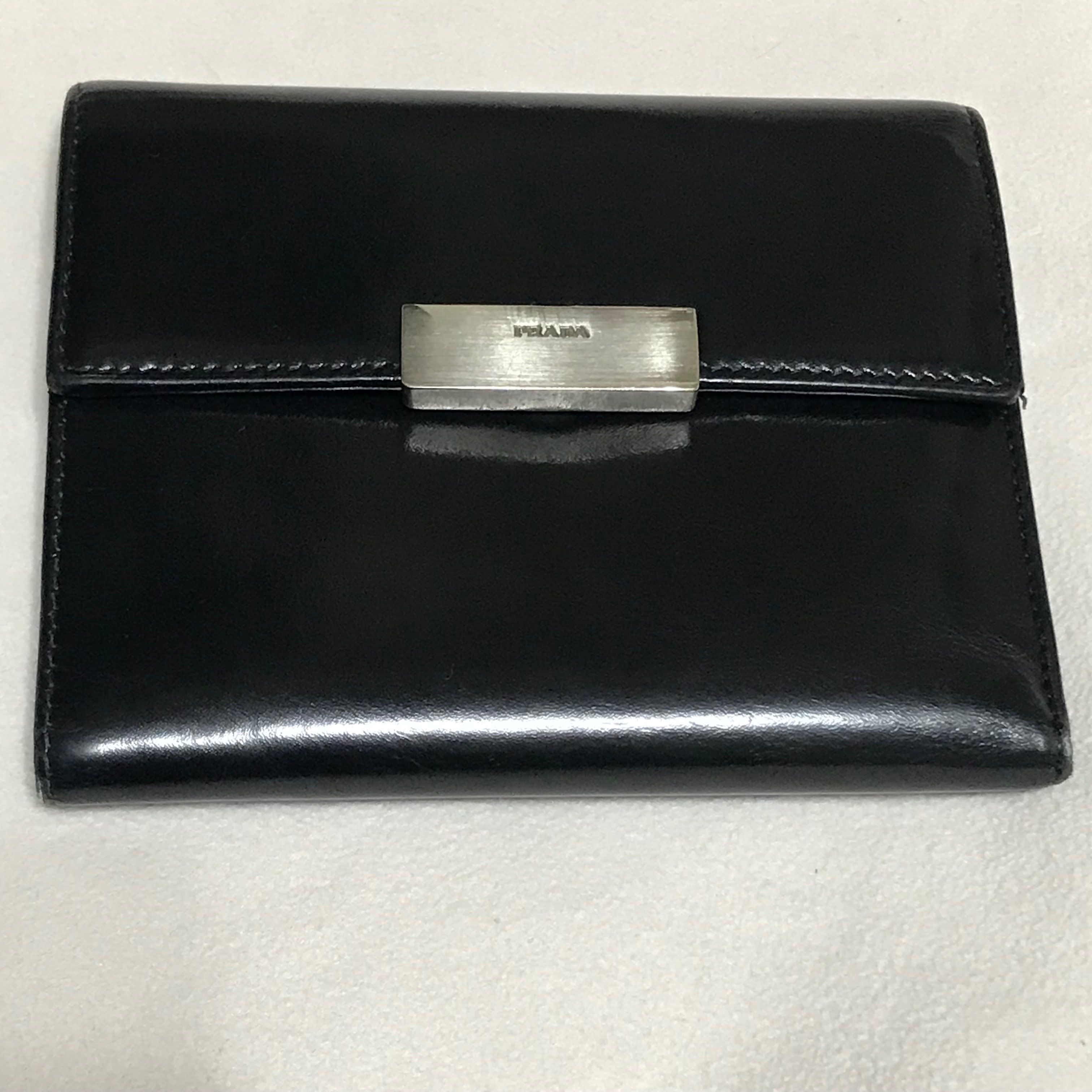 PRADA 折財布 プラダ