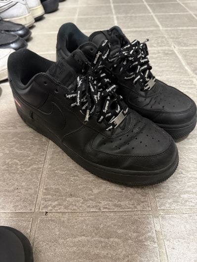 Supreme × Nike Air Force 1 Low "Black"