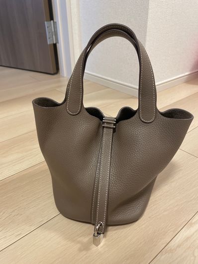 Hermes Picotin Lock 22/MM Taurillon Clemence "Etoupe/Silver"