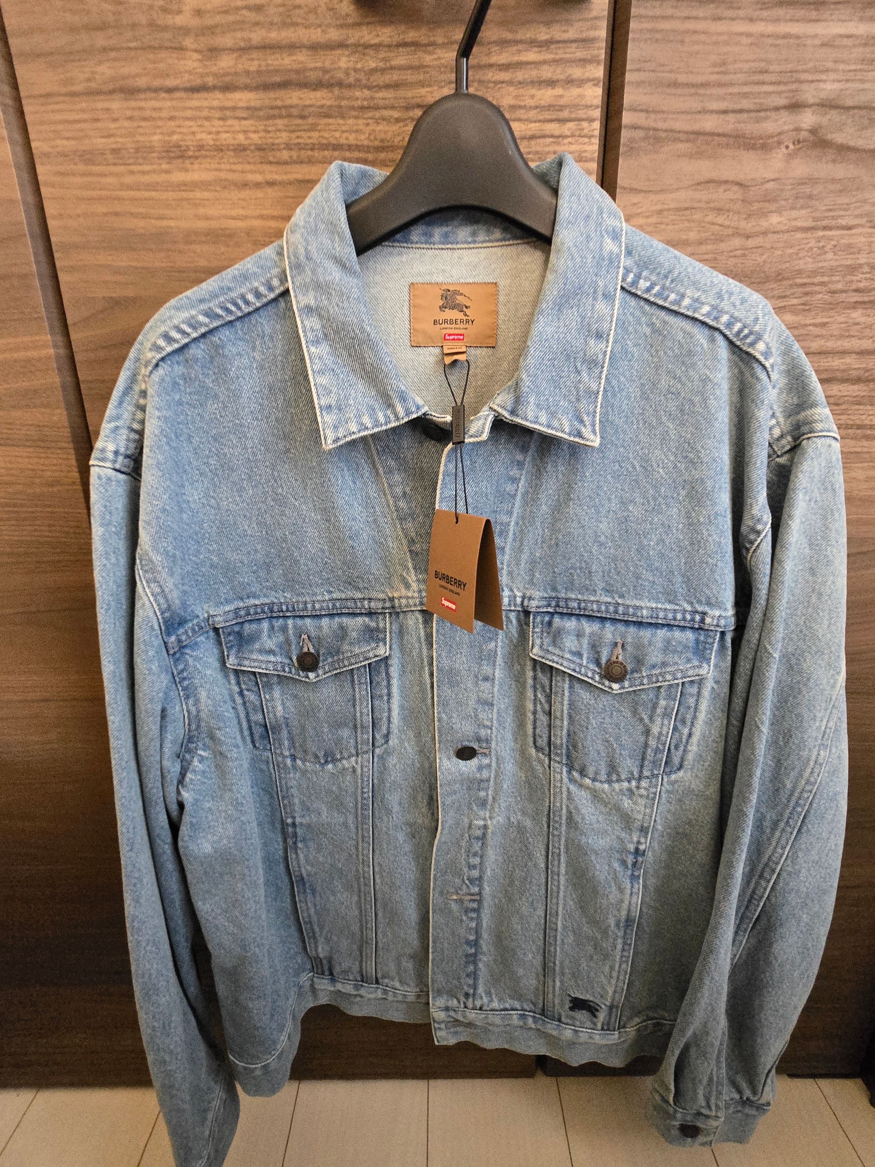 Supreme / Burberry Denim Trucker Jacket "Blue"