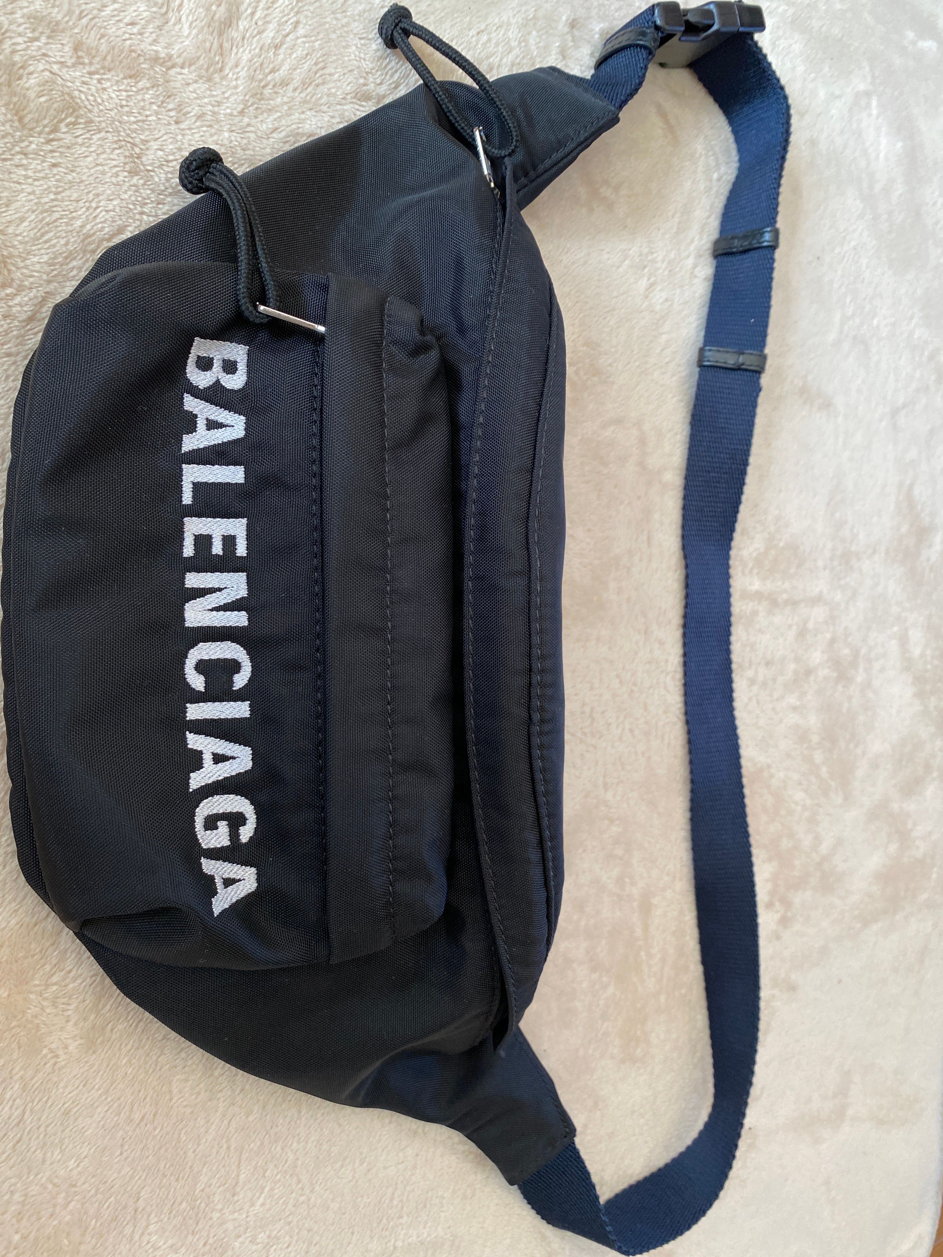 BALENCIAGA Wheel Beltpack "Navy" 