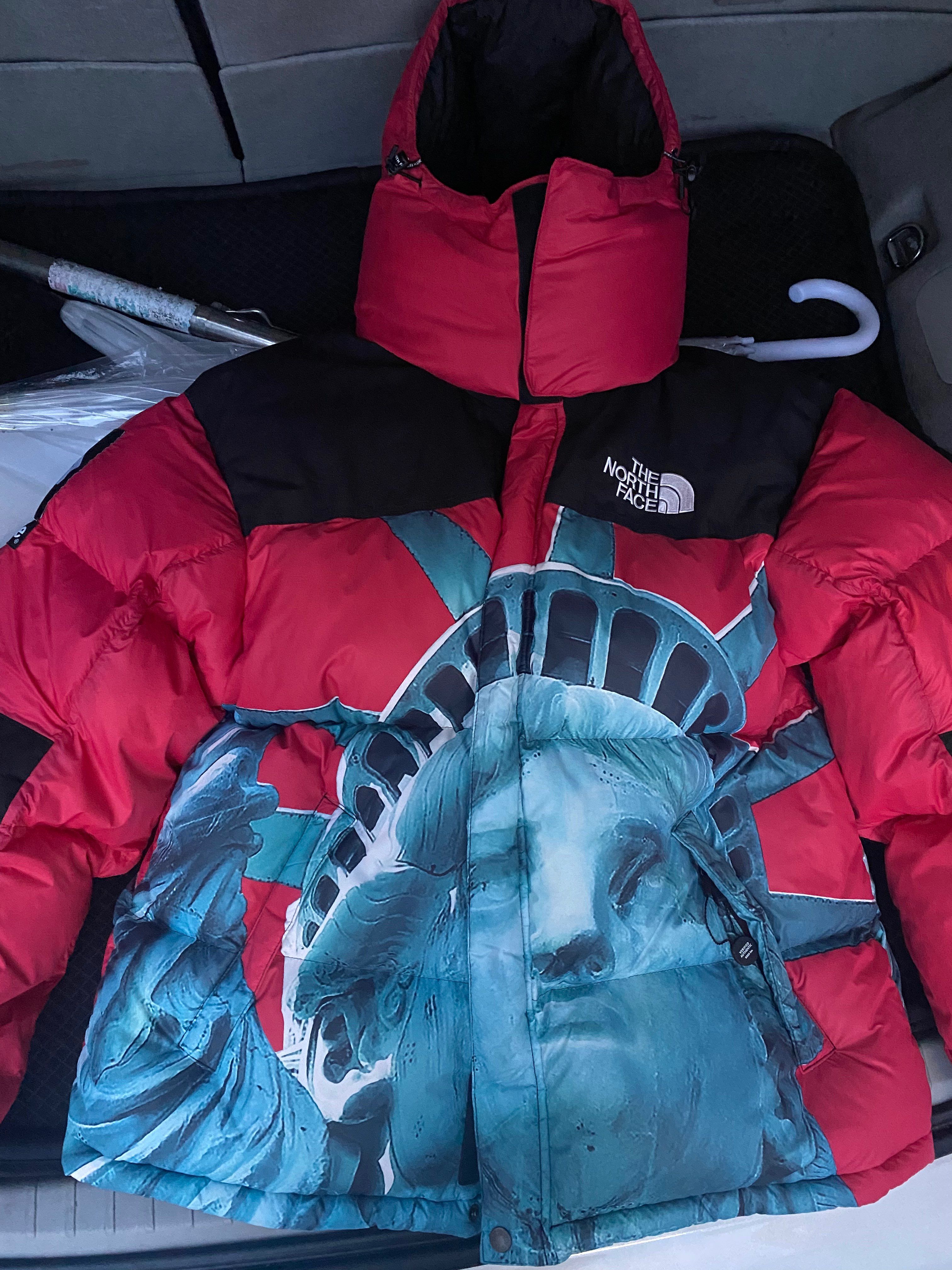 Supreme x The North Face Statue of Liberty Baltoro Jacket "Red"