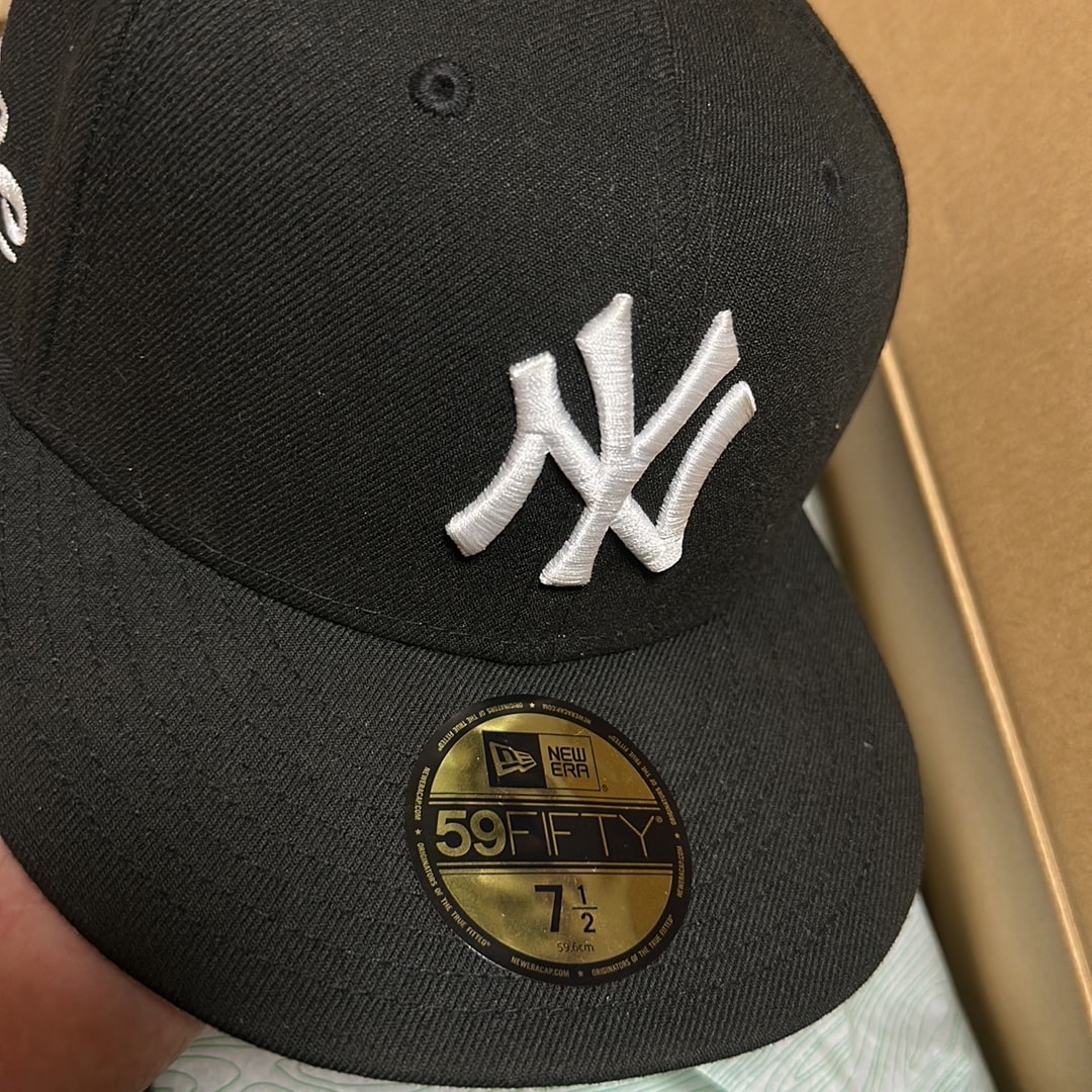 Supreme x New York Yankees New Era "Black"