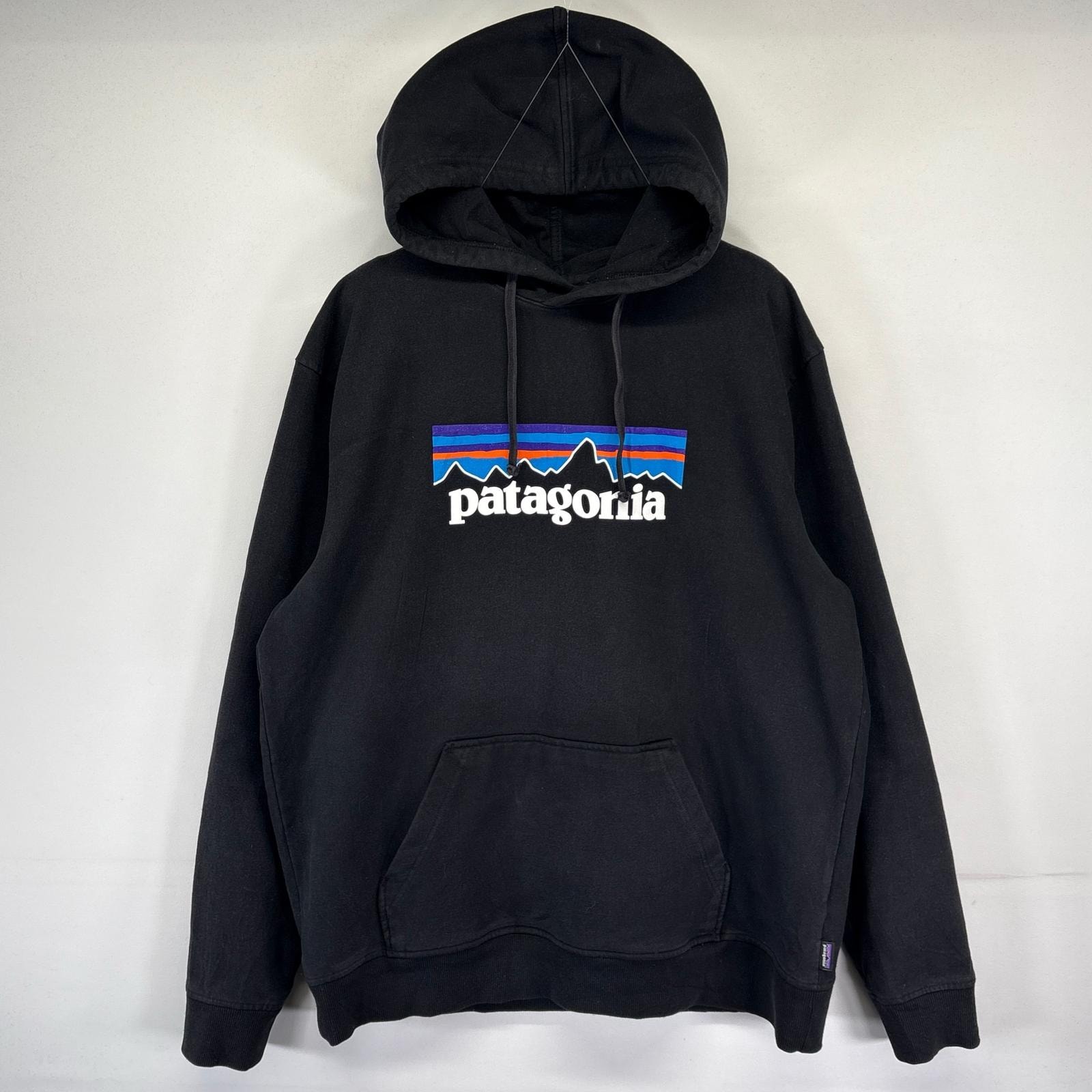 古着 パタゴニア patagonia パーカー スウェット ビッグロゴプリント プルオーバー アウトドア 大きいサイズ XL  ブラック メンズ