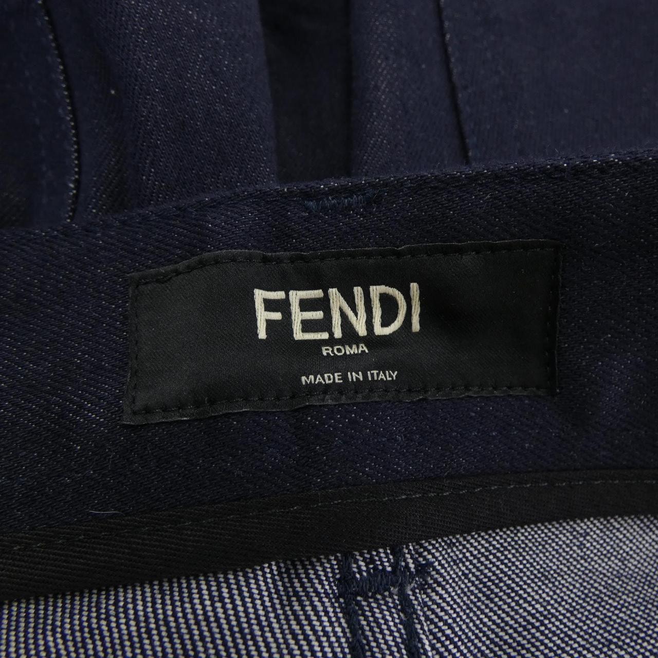 C (やや傷や汚れあり)】フェンディ FENDI FLP288 AIZB ジーンズ 36の