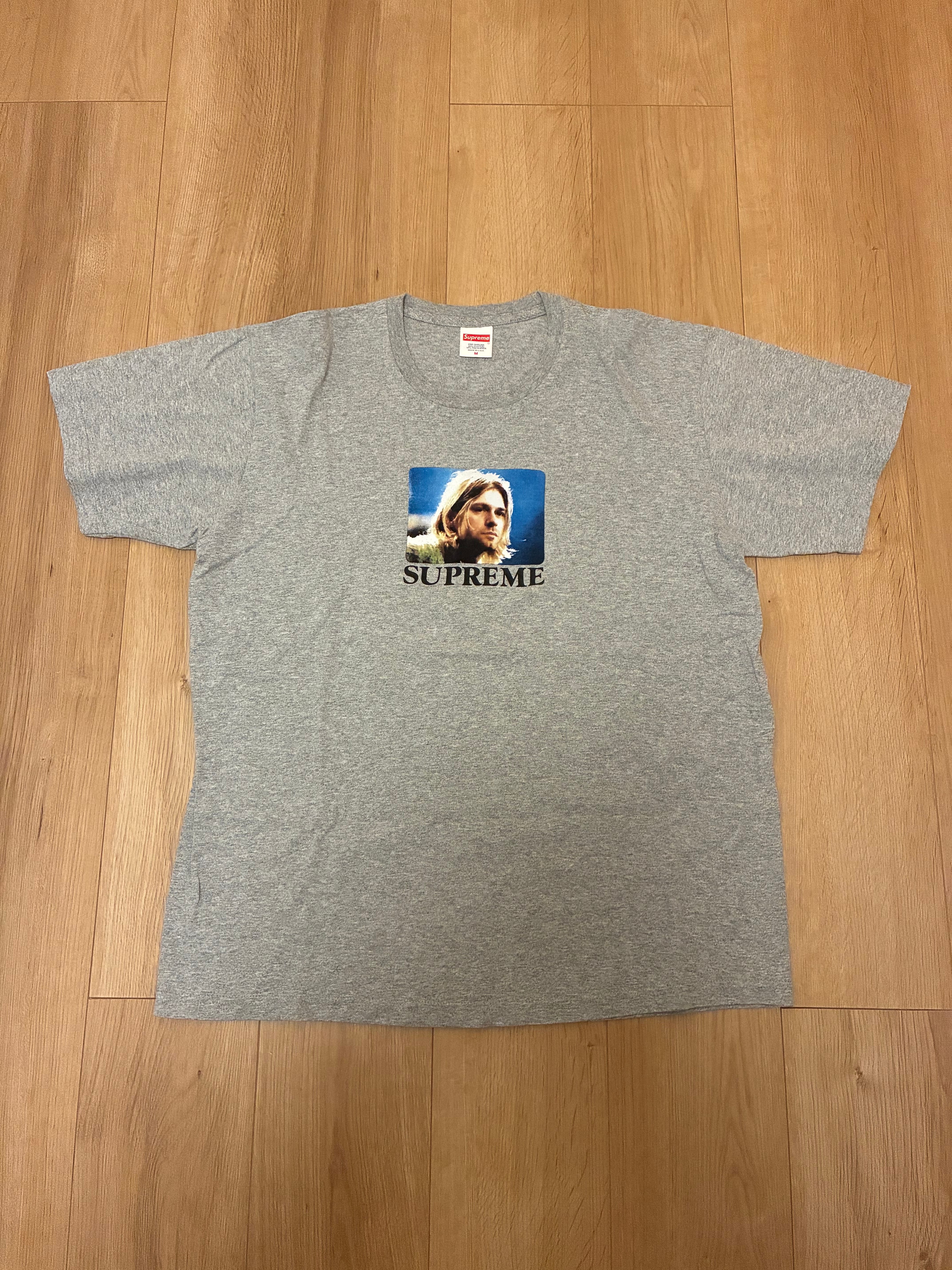 Supreme Small Box Tee 