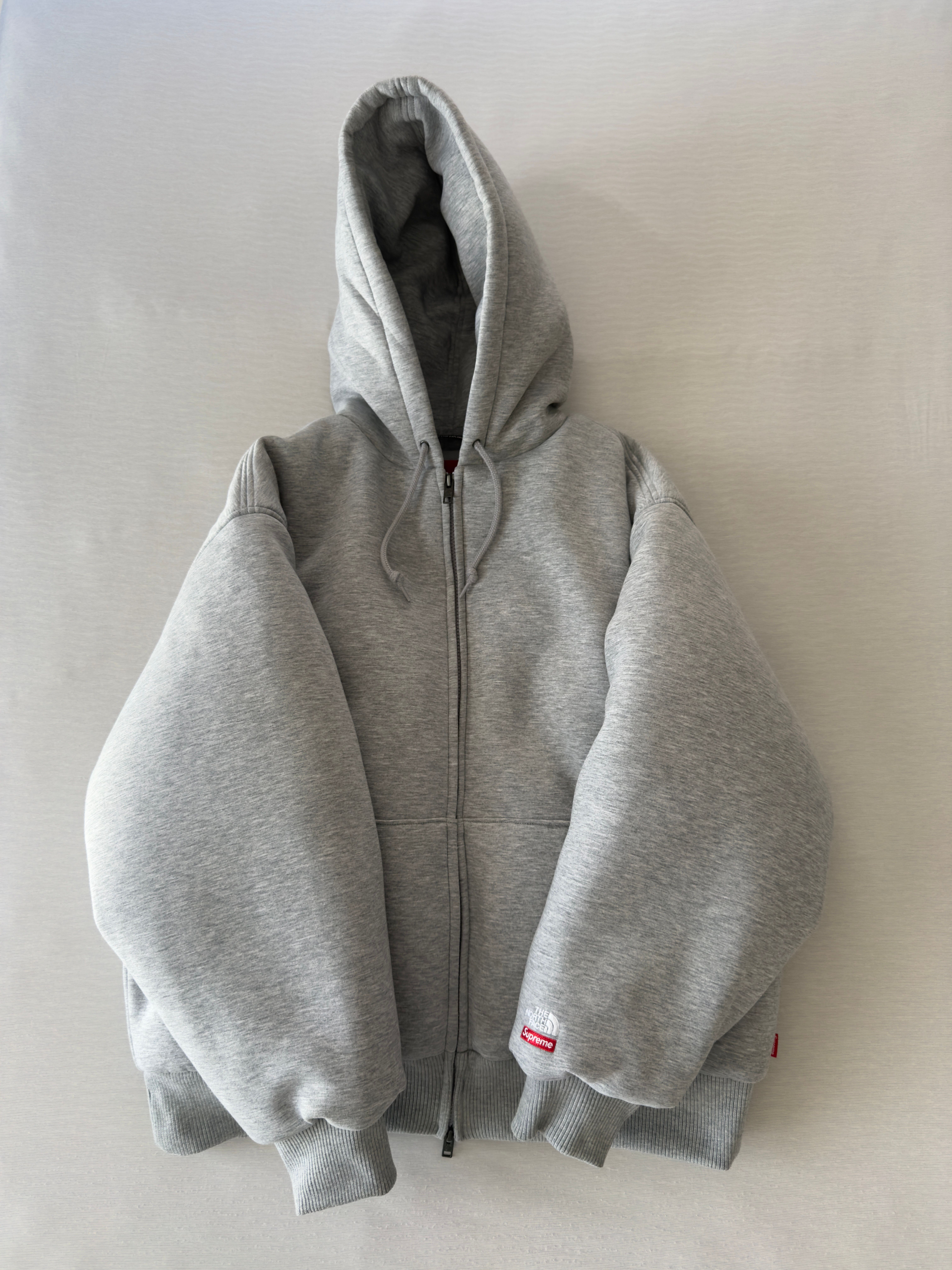 シュプリーム x ザノースフェイス ダウン フィルド ジップ アップ フーディー スウェットシャツ "ヘザー グレー" NY52400I/NF0A88FPDYX