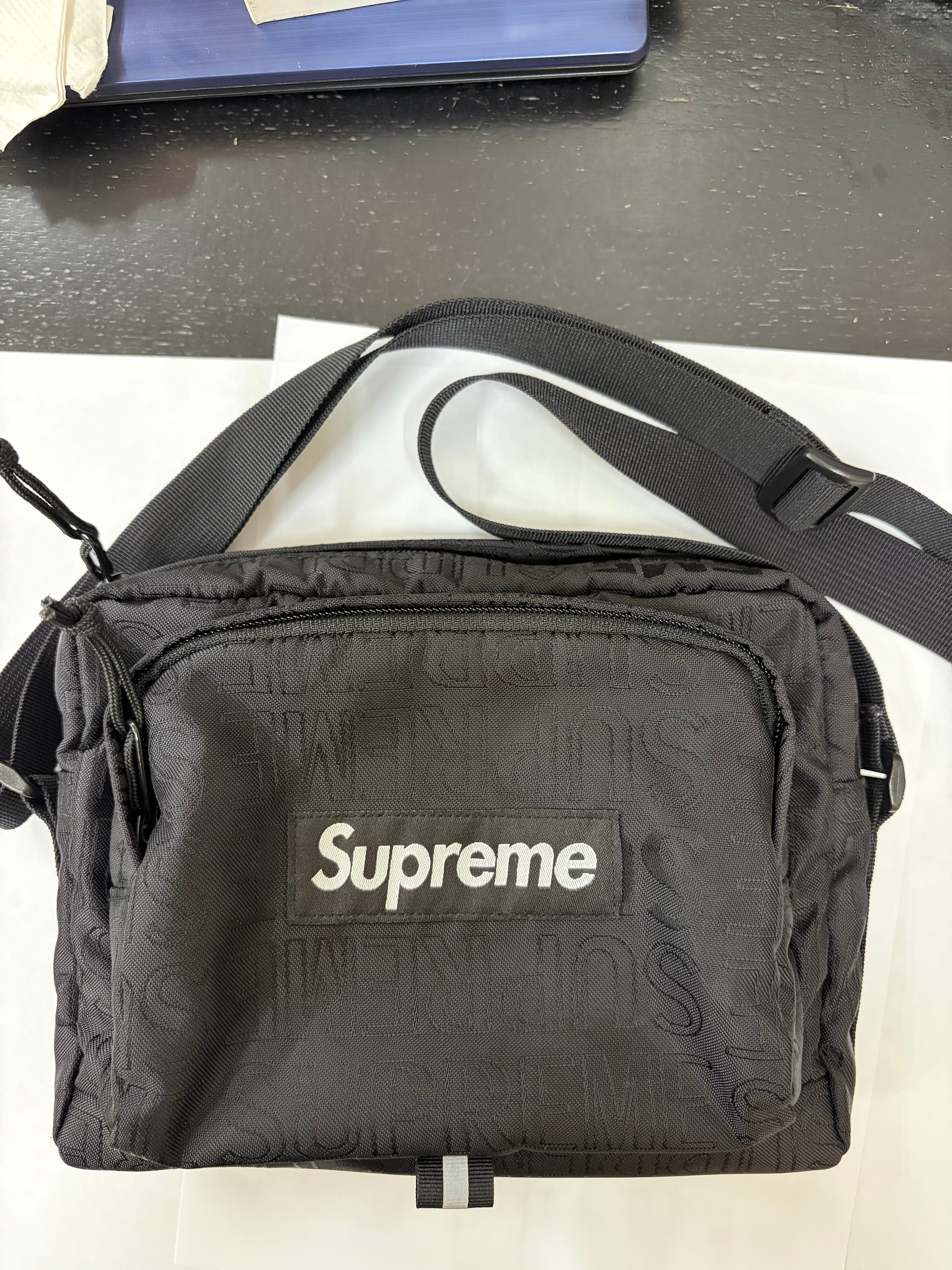 Supreme 19SS Shoulder Bag 