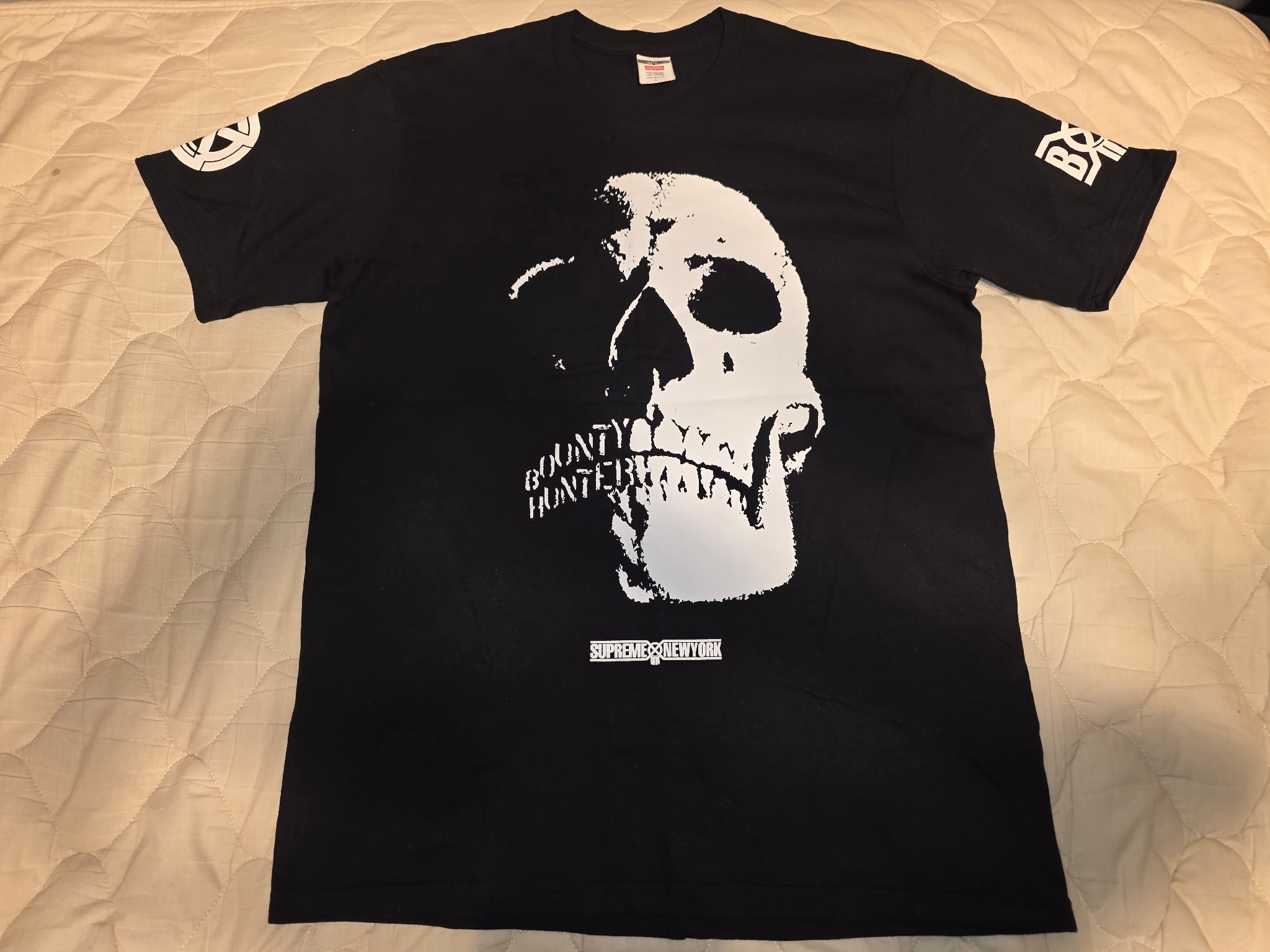 Supreme x BOUNTY HUNTER Skulls Tee "Black"