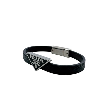 プラダ PRADA ブレスレット トライアングルロゴプレートブレスレット 三角ロゴプレート バングル 2IB289 ブラック
