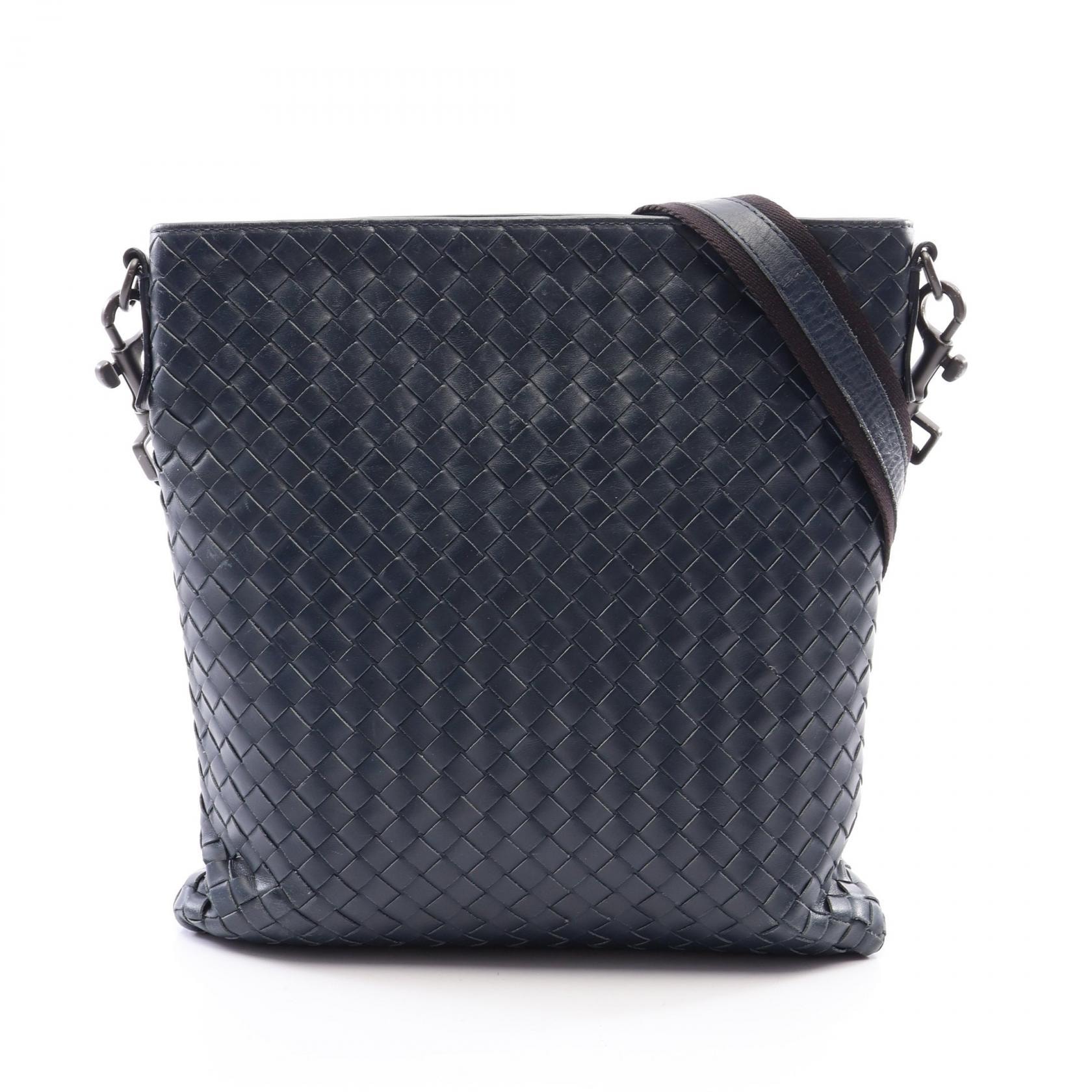 ボッテガヴェネタ BOTTEGA VENETA イントレチャート ショルダーバッグ ショルダーバッグ バッグ レザー メンズ ネイビー系 【中古】