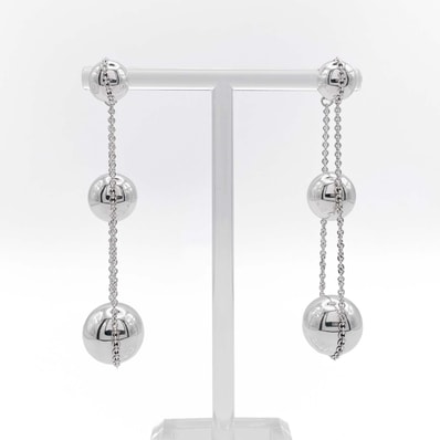 TIFFANY&Co. ティファニー ハードウェア トリプルドロップ ピアス
3連 SV925 シルバー 新品仕上済 レディース
【中古】