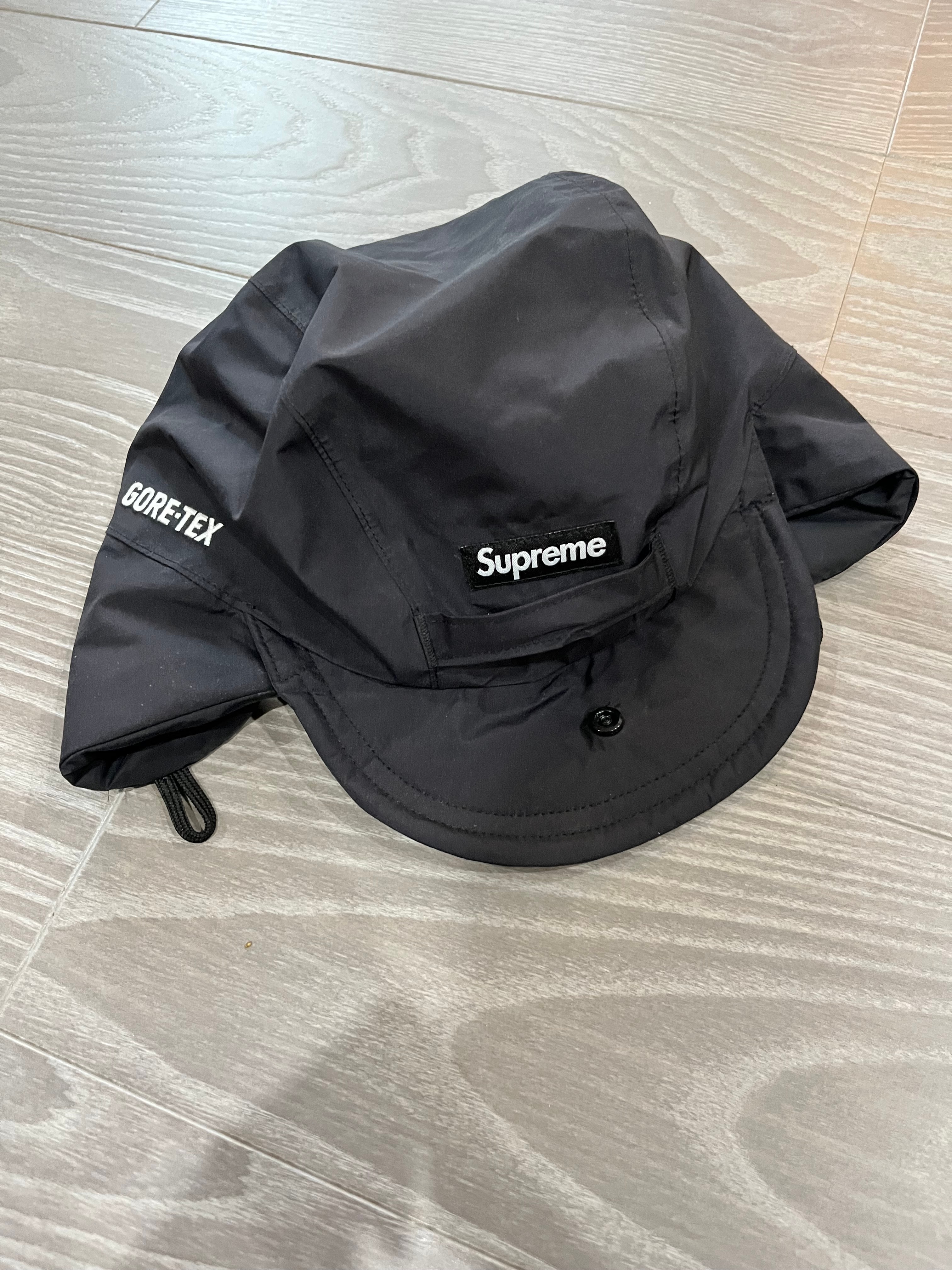Supreme GORE-TEX Earflap Cap "Black"