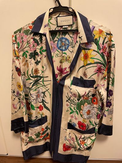 GUCCIシャツ