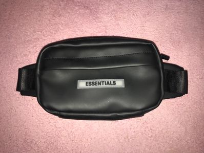 FEAR OF GOD ESSENTIALS Sling Bag "Black"