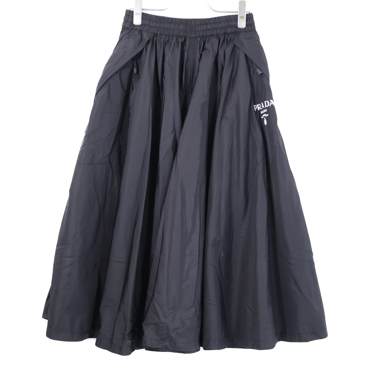 プラダ 【美品/国内正規】21H951 S231 1WQ9 RE-NYLON センタージップ フレア 38