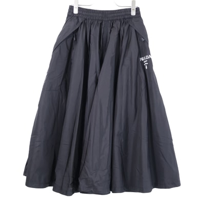 プラダ 【美品/国内正規】21H951 S231 1WQ9 RE-NYLON センタージップ フレア 38