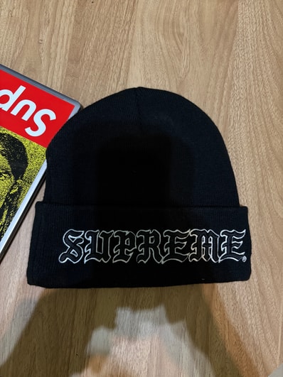 Supreme New Era Old English Beanie "Black"