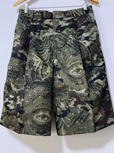 GIVENCHY 迷彩ショーツ 未使用品