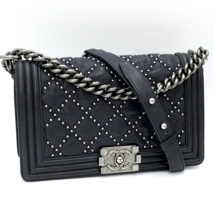 CHANEL(シャネル)ボーイシャネル ショルダーバッグ チェーンバッグ スタッズ キルティング ネイビー レザー レディース【中古】