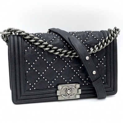 CHANEL(シャネル)ボーイシャネル ショルダーバッグ チェーンバッグ スタッズ キルティング ネイビー レザー レディース【中古】