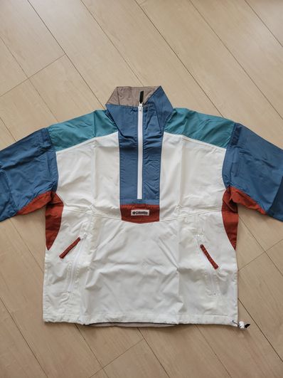 Kith x Columbia Riptide Windbreaker "Sea Salt"
