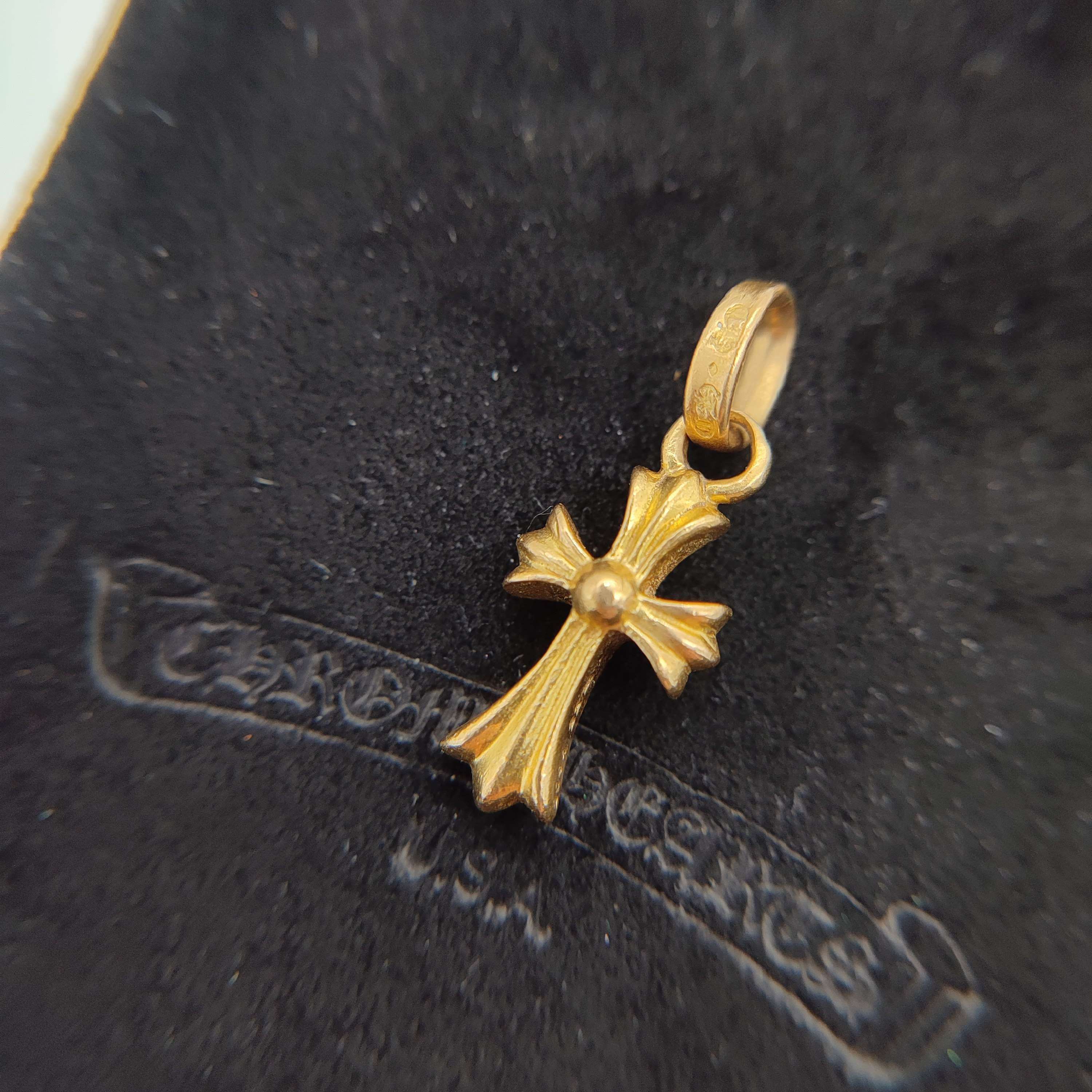 Chrome Hearts 22K CH Cross Baby Fat Charm "Yellow Gold"