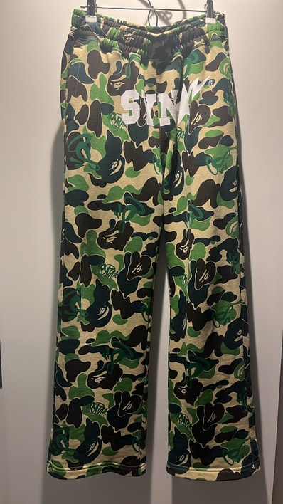 A BATHING APE x Spotify x SYNA World by Central Cee Camo Relaxed Fit Sweatpants "Green"
