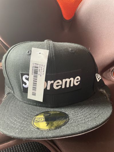 Supreme Earflap New Era® "Black"