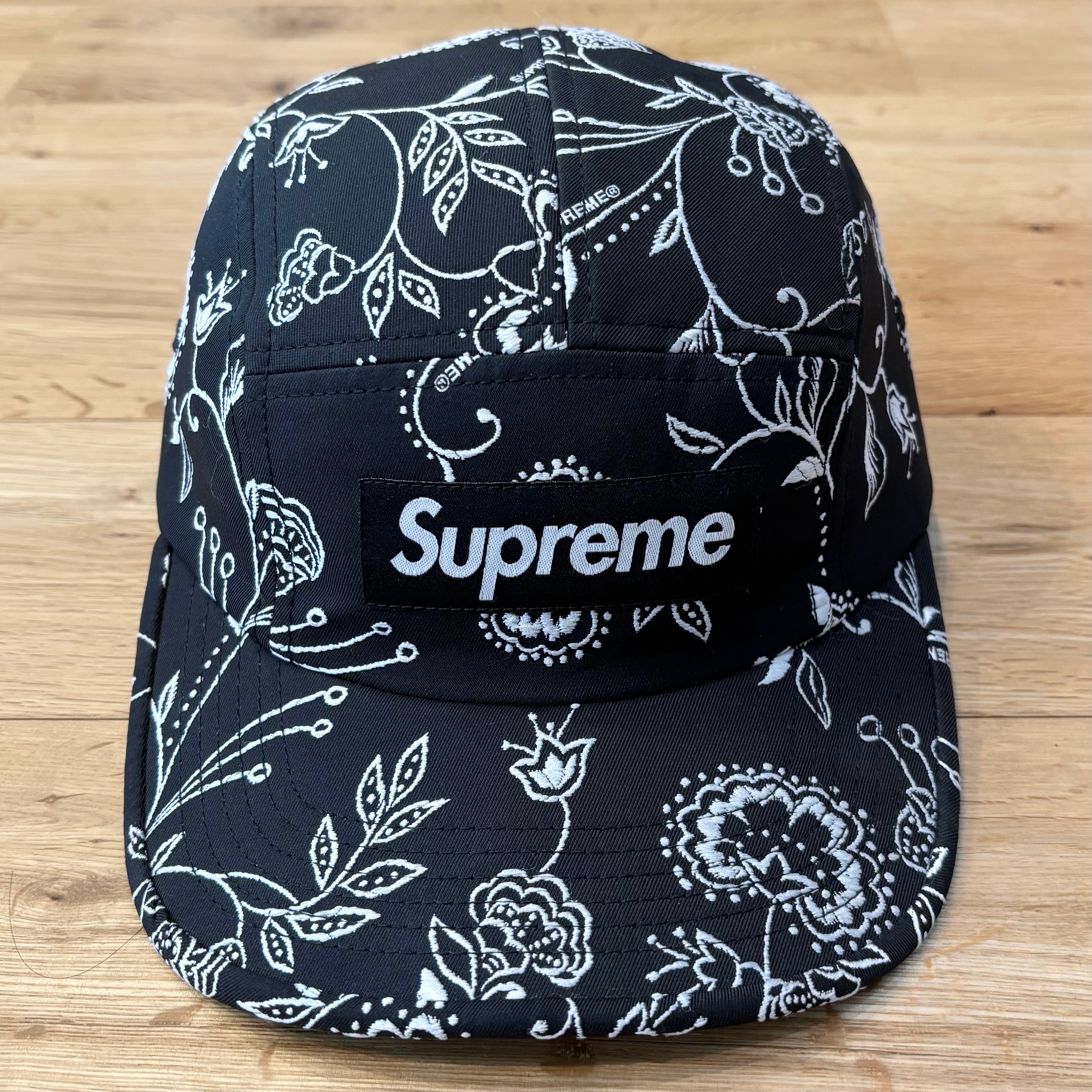 Supreme x MM6 Maison Margiela Split 6-Panel 