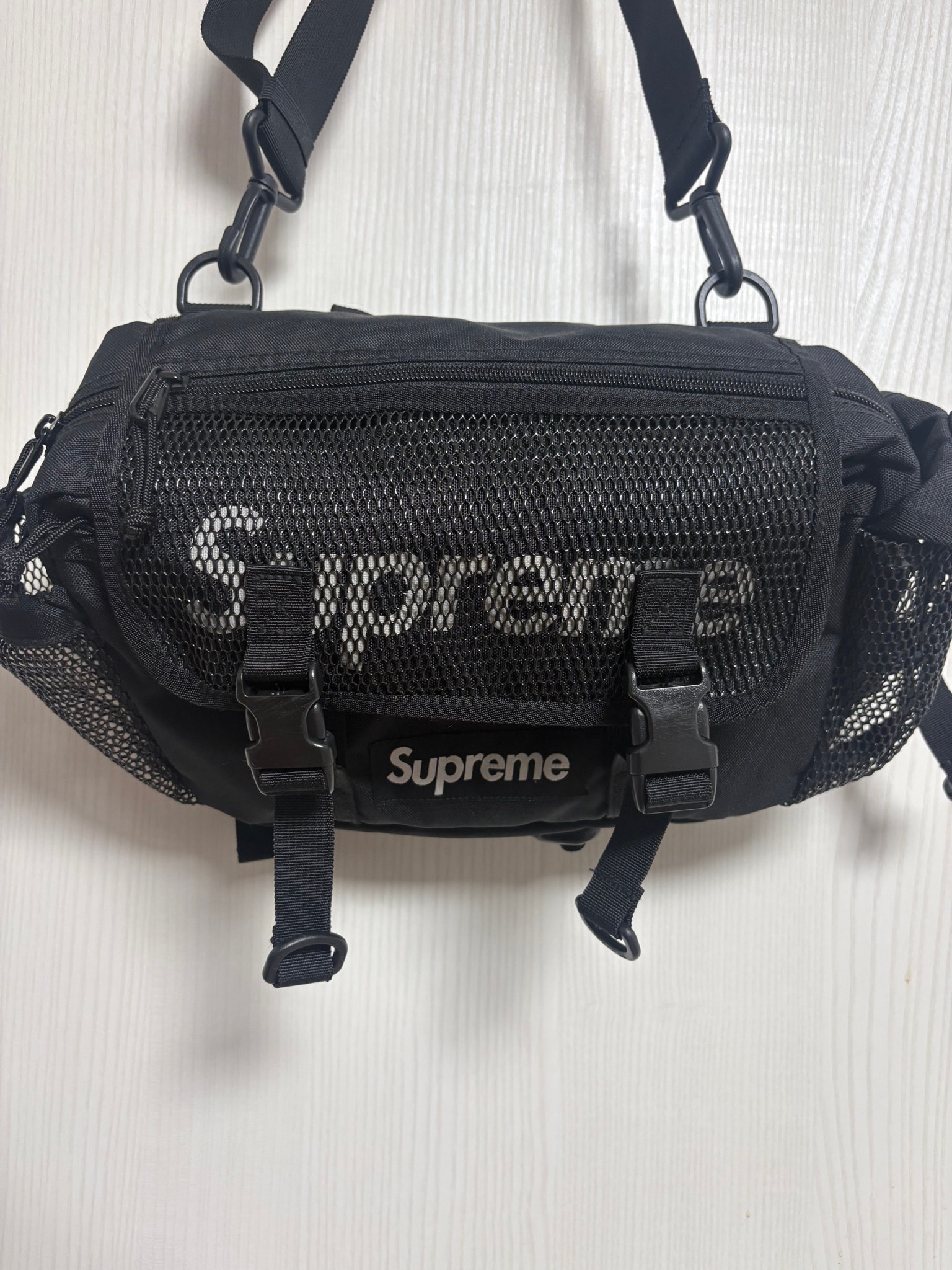 Supreme 20SS Waist Bag "Black"