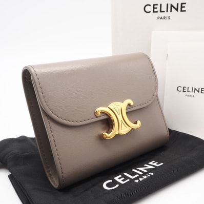 美品 CELINE セリーヌ シャイニーカーフスキン スモール フラップウォレット トリオンフ 10D783DPV.03SA 三つ折り財布 グレージュ カーフレザー レディース