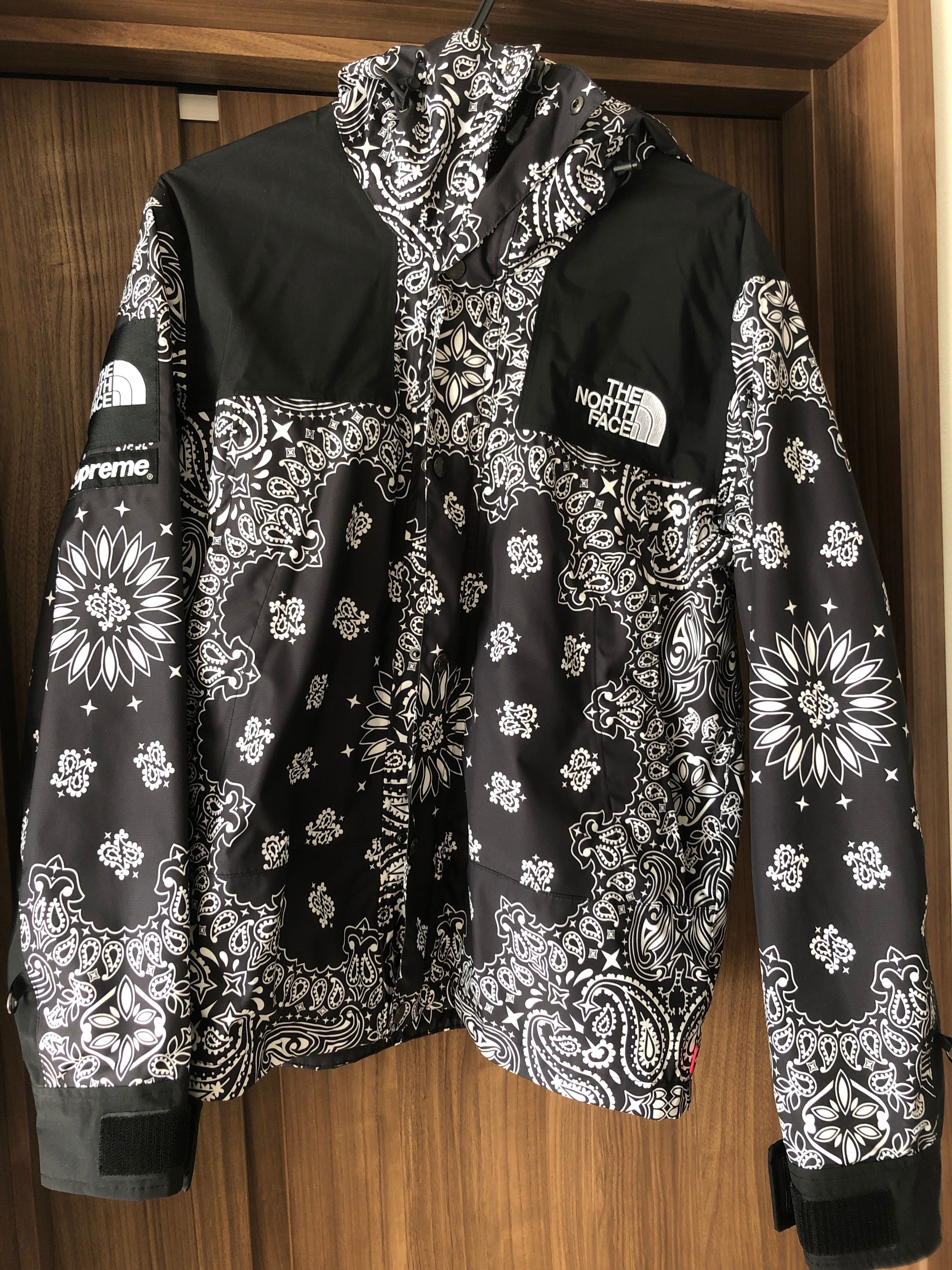 Supreme The North Face Bandana Mountain Parka "Black"