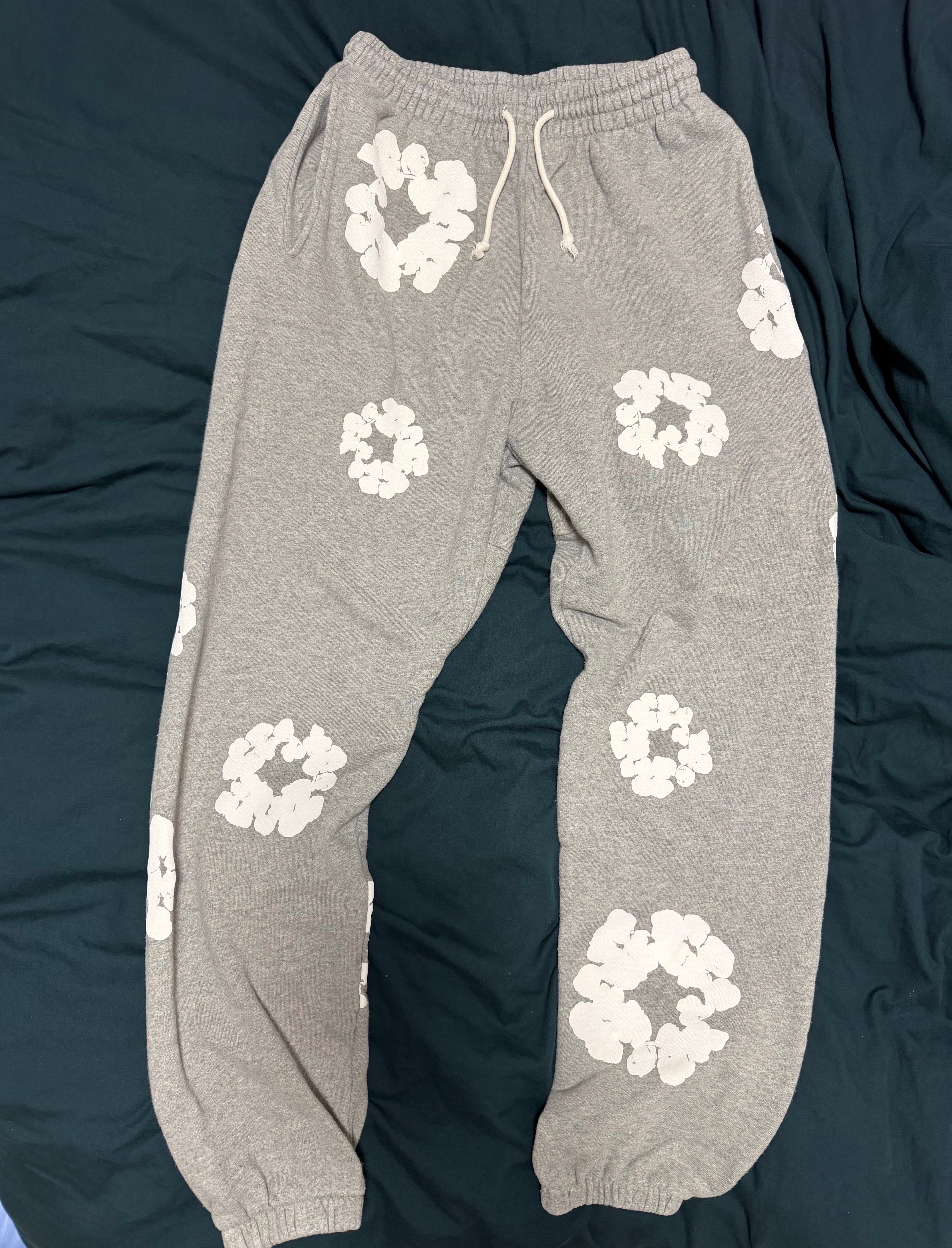 DENIM TEARS The Cotton Wreath Sweat Pants 